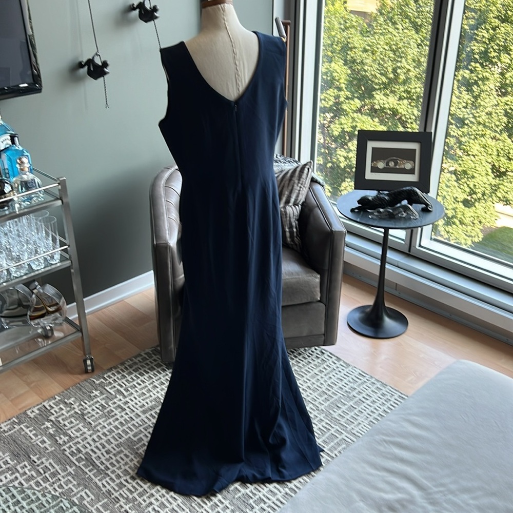 New Dress the Population Sandra Plunge Trumpet Gown in Midnight Blue - Picture 4 of 8